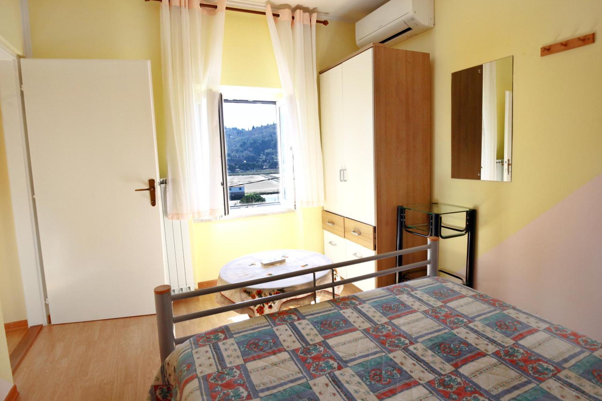 Dino Studio And Room Apartments Portorož Exteriör bild